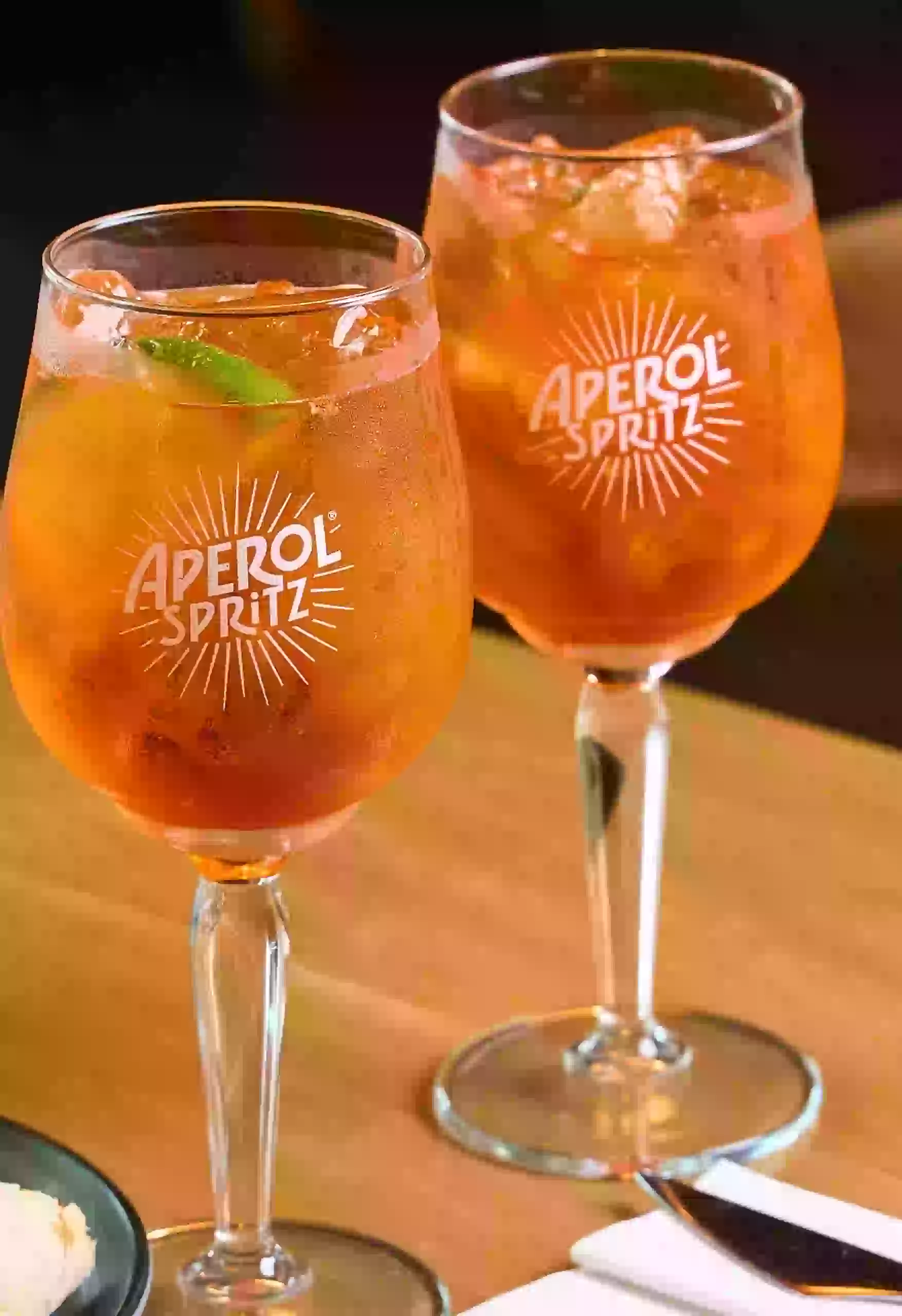Aperol Spritz en Pane e Pomodoro, Laureles, Medellín — promoción 2 x $50.000