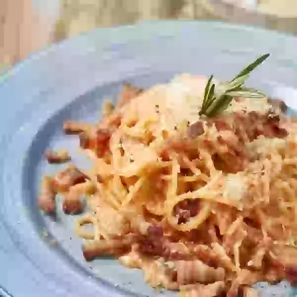 Fresh handmade pasta and real carbonara in Laureles, Medellín